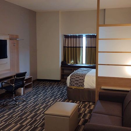Microtel Inn & Suites By Wyndham Liberty/Ne Kansas City Area Exterior foto