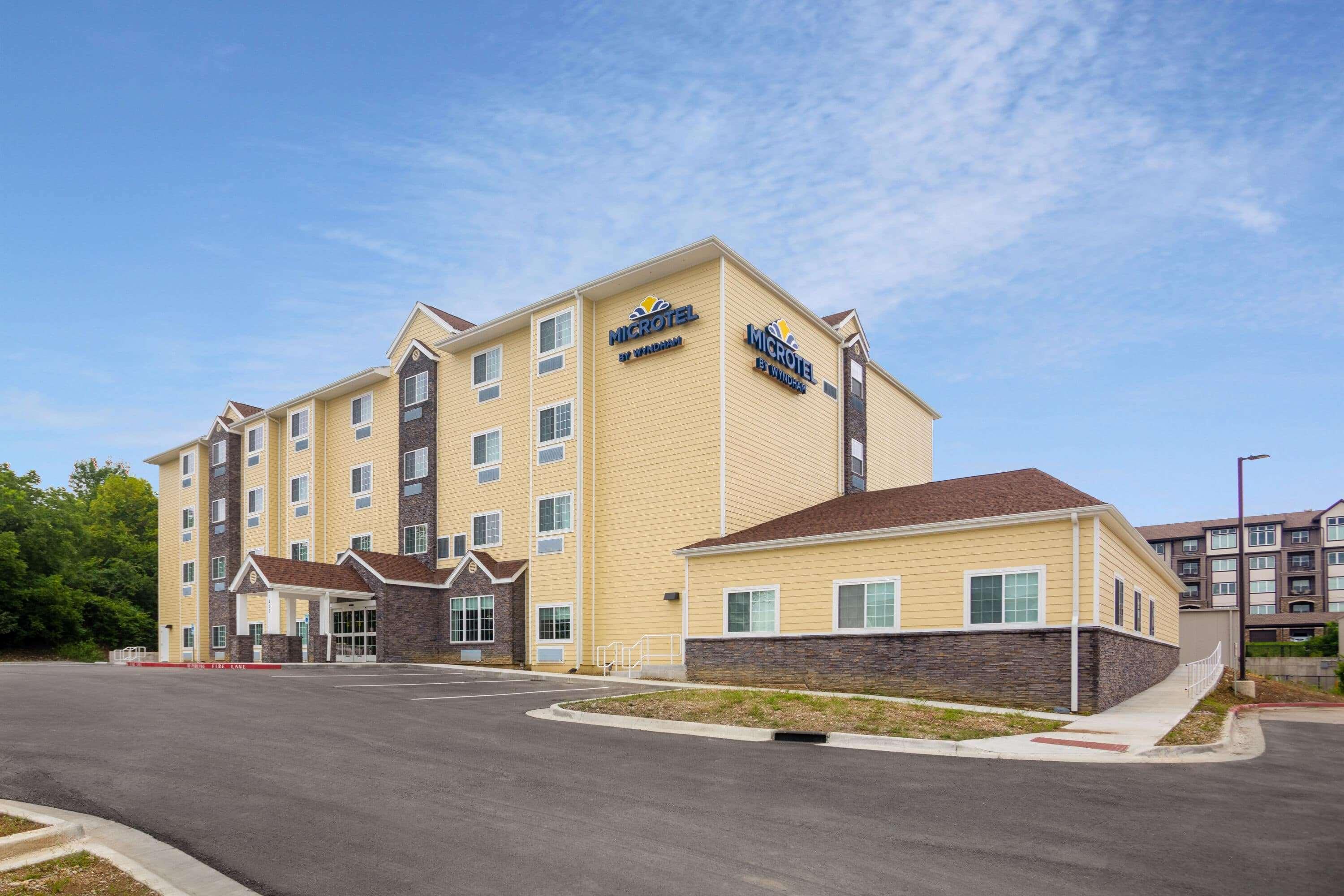 Microtel Inn & Suites By Wyndham Liberty/Ne Kansas City Area Exterior foto
